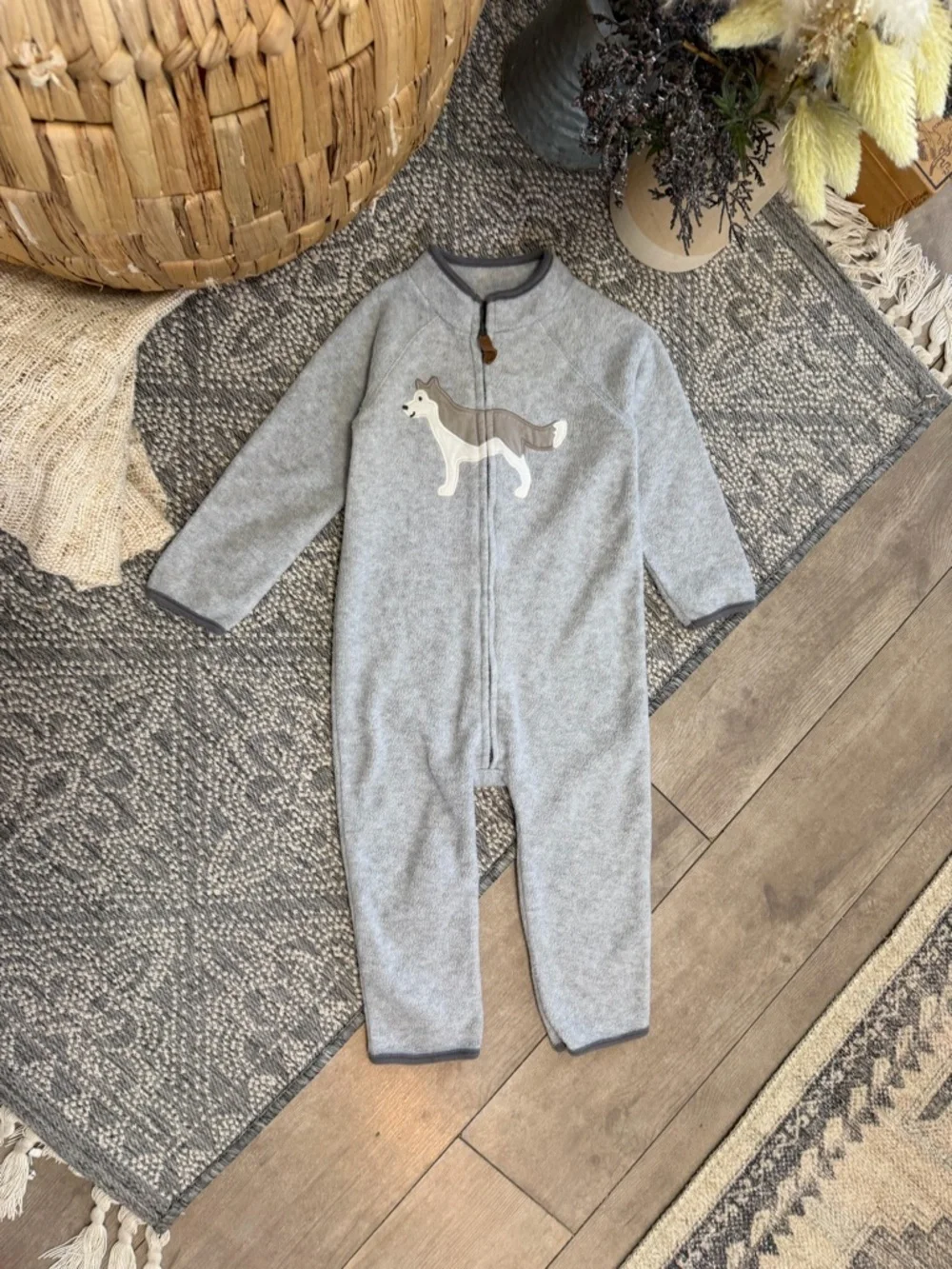 Carter's Boy Gray Husky/ Wolf Appliqué Zip Fleece Romper Long Sleeves 24 Months